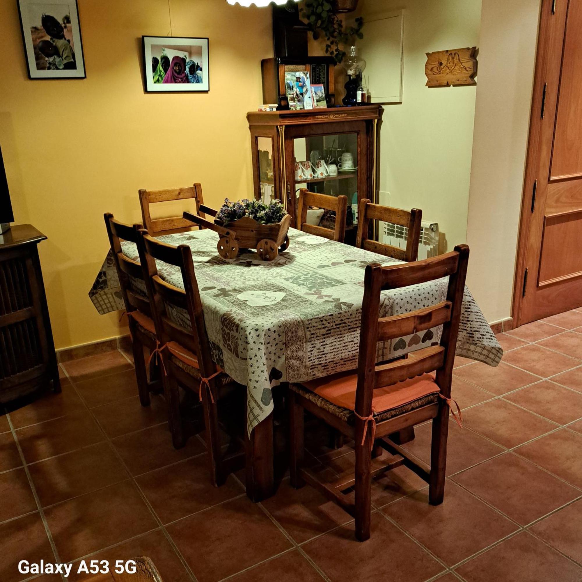 Ensija Pedraforca Appartement Saldés Buitenkant foto