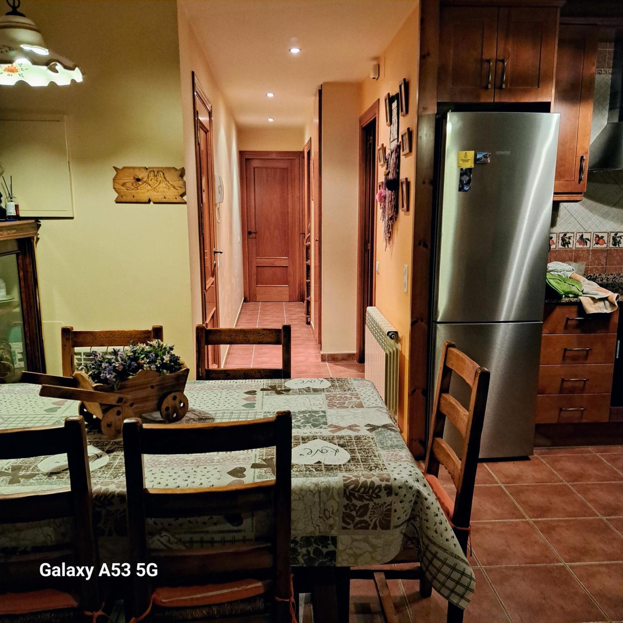 Ensija Pedraforca Appartement Saldés Buitenkant foto